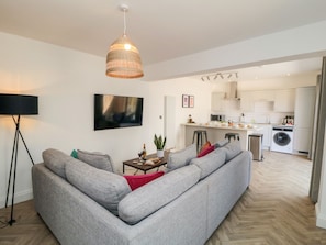 Living area - The Salthouse Apartment 1 (Scarborough)