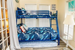 2 bedrooms