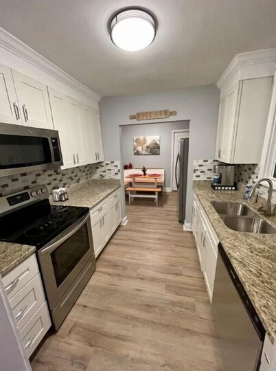 Casa Sol - Renovated bungalow in heart of the city …long time STR now on VRBO!