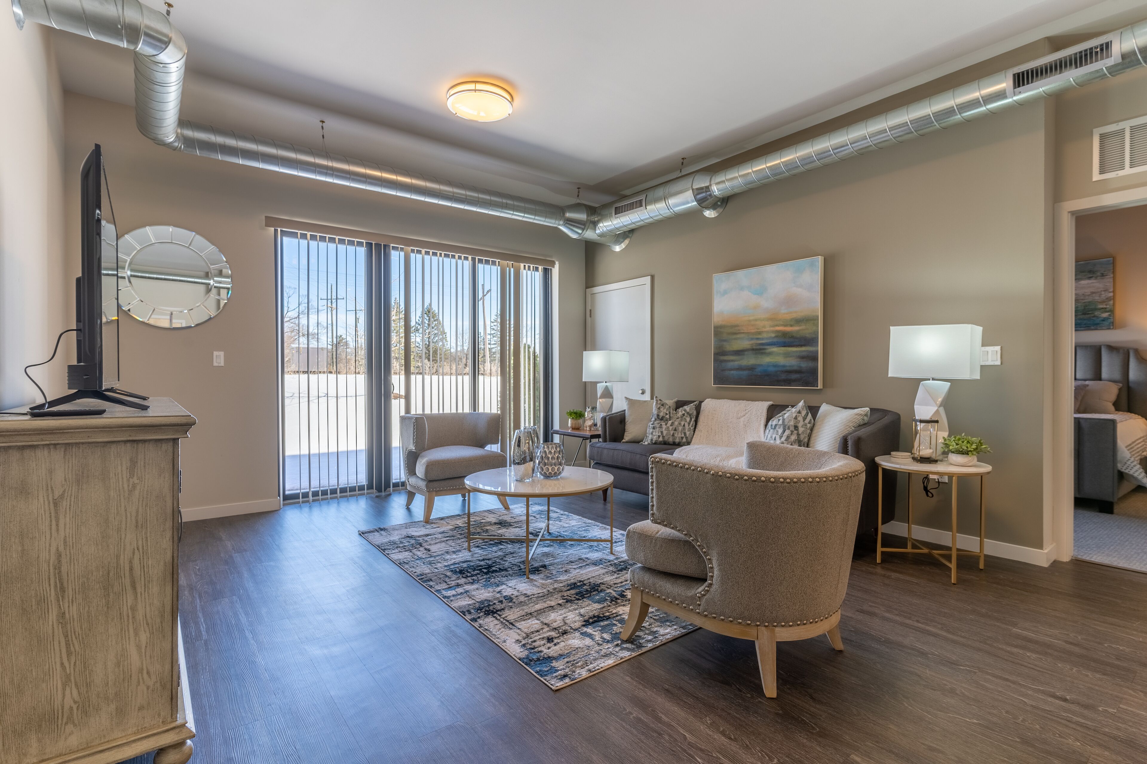 NEW Corporate Luxe Industrial Apartment in Downtown Milford