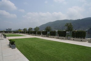 Garden - Le Méridien Navi Mumbai (Navi Mumbai)