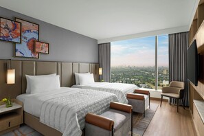 Premium bedding, down comforters, minibar, in-room safe - Le Méridien Navi Mumbai (Navi Mumbai)