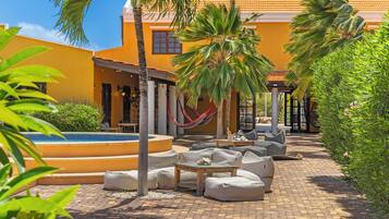 Habitación doble estándar, vista al patio | Vista al patio