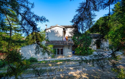 3 bedroom nice home in Catignano