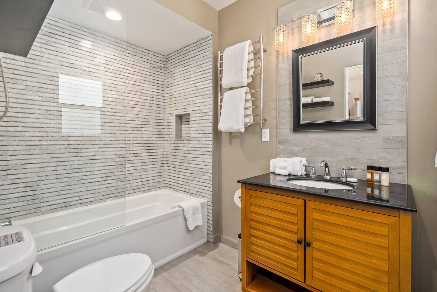 Culinary Cottage - Pet friendly, wlk2DT, king bed