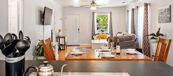 Culinary Cottage - Pet friendly, king bed wlk2DT