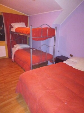 Family Quadruple Room | Individually furnished, laptop workspace, free WiFi, bed sheets