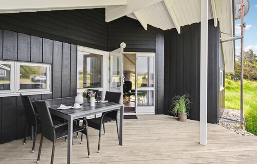 Amazing home in Ringkøbing with sauna