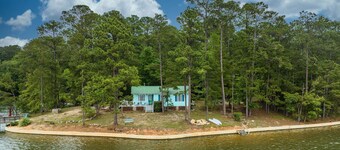 Hooked on a Feeling- 2Br Lake Cabin, 2BR Lake Cabin