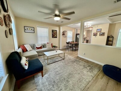 Casa Lua - Adorable newly renovated 3 bedroom home…long time STR now on VRBO!