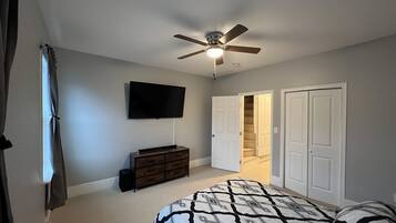 2 sovrum, strykjÀrn/strykbrÀda, gratis wi-fi och sÀngklÀder