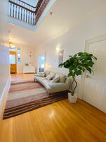 Check-in/check-out kiosk