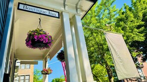 Exterior - Ginkgo House on Harvard (Cambridge)