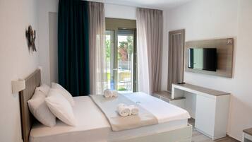 Deluxe Studio | 1 bedroom, soundproofing, free WiFi, bed sheets