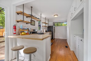 Fridge, microwave, oven, stovetop - Honey Creek Lakefront Property w/ Private Dock & Boat Ramp - Close to Downtown (Grove)