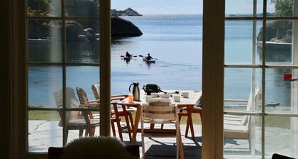 Breathtaking Beach Home w/Pool, Private Bay & Boat