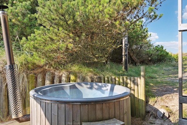 Tina de hidromasaje al aire libre