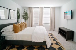 3 Schlafzimmer, Schreibtisch, Verdunkelungsvorhänge