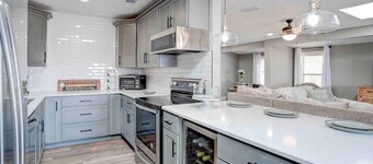 Beautiful 3 bedroom 2 bathroom waterfront home on Drs. Lake