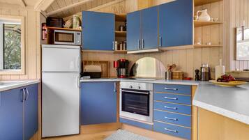 Refrigerador, horno, parrilla de estufa y lavavajillas