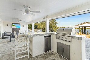 Terrace/patio - Beautiful 5/3 Pool, Saltwater Cove, Sleeps 10! (Saint James City)