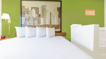 Room, 1 King Bed, Non Smoking, Jetted Tub | Desk, iron/ironing board, free WiFi, bed sheets