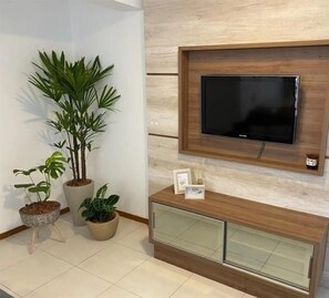 Luxury Apartment, Sauna, Sea View | Television - Ap Oásis do Mar - Bali Beach (Picarras)