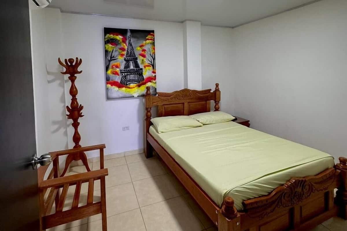 Chambre Simple | Wi-Fi gratuit, draps fournis