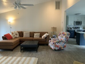 Living area - Home near beach and ICW (Sunset Beach)