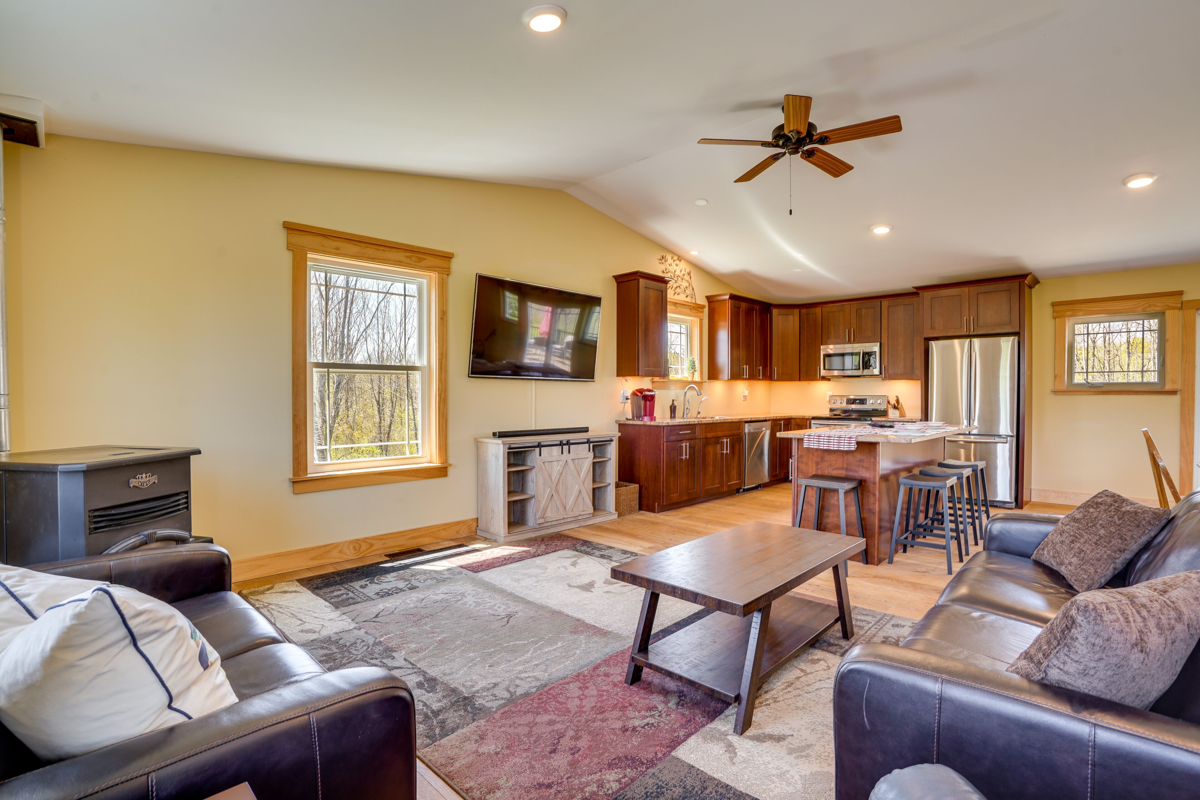 Phoenix Getaway w/ Deck: On-Site ATV Trails!