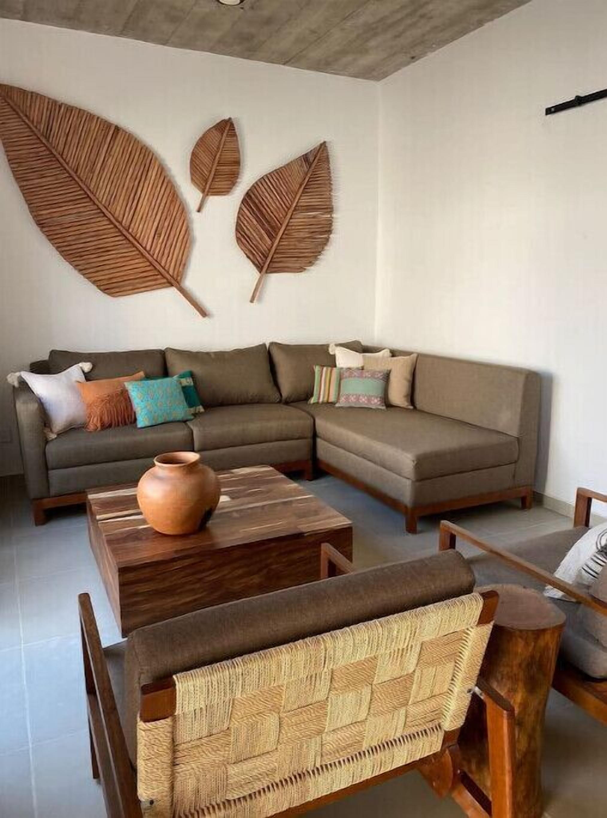 Casa Tres Iguanas, Gorgeous property in La Punta, Zicatela 