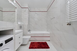 Towels - Opoczynska Apartment by Renters (Wroclaw)