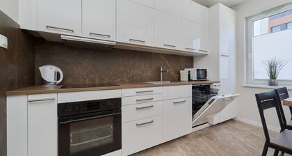 Opoczynska Apartment by Renters