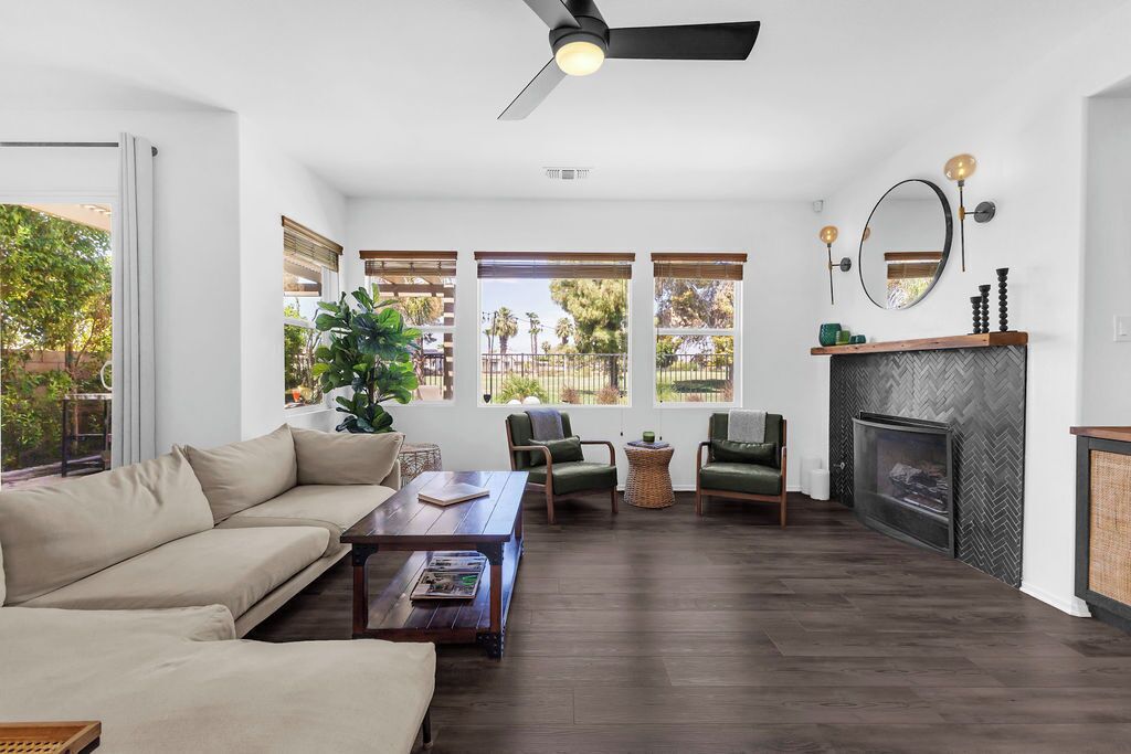 The Ocotillo : Pool ‍️ Spa  Pets Welcome Located On Golf Course Sleeps 8 - Indio