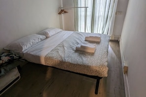1 quarto, ferros/tábuas de passar roupa, Wi-Fi, roupa de cama