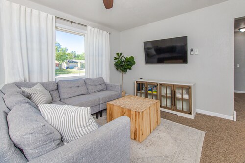 Tourists’ Haven~Clean~Centrally Located