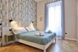 1 habitación, tabla de planchar con plancha, wifi y ropa de cama