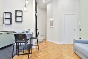 Interior - Mazz & Panell - Mazza Apartment (Napoli)