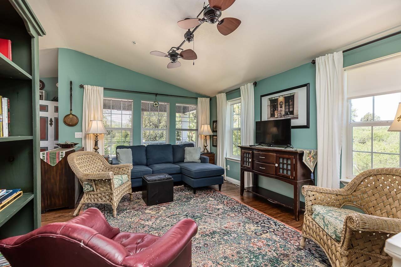 Charming Cabin  - Harvest Season Special!!Minutes to Town or Lake Cuyamaca 