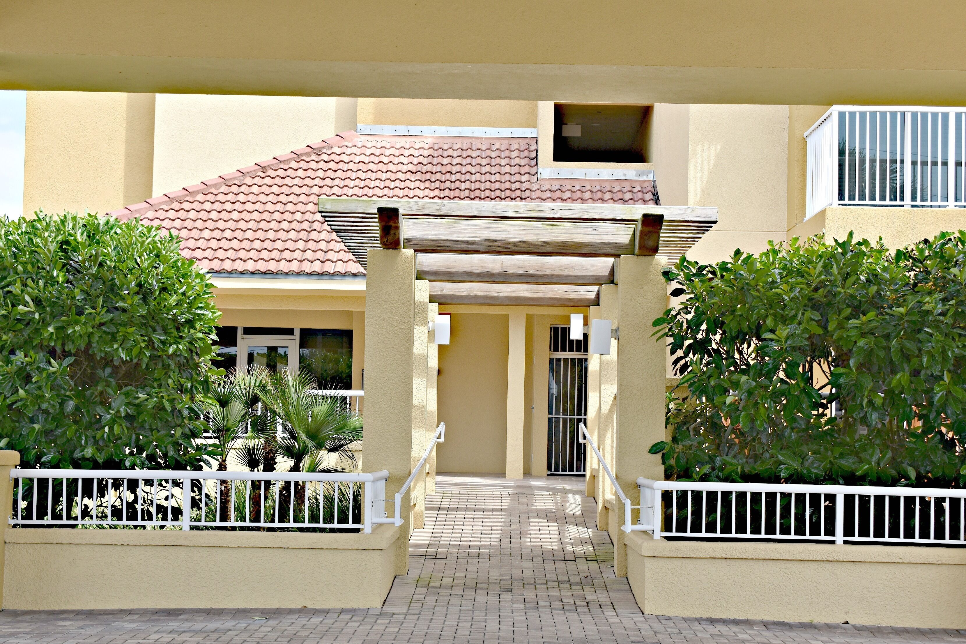 Oceanfront Condo at Atlantic Villas-La Dolce Vita