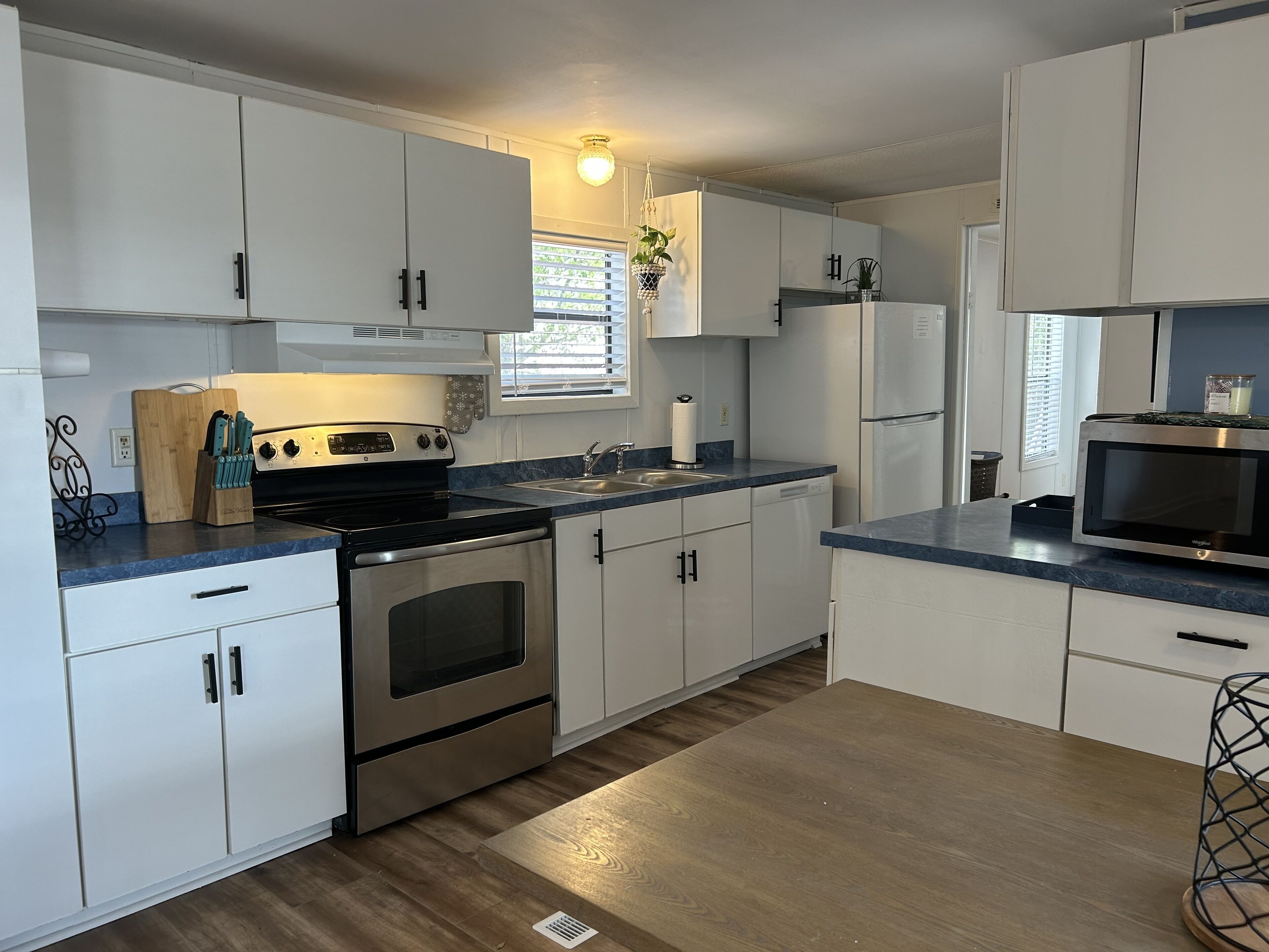 Bay views, boat dock with slips, private water access