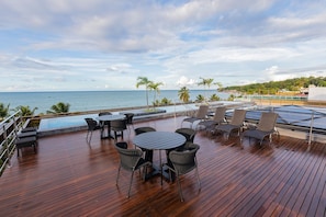 Basic Studio | Outdoor dining - Unity Cabo Branco (João Pessoa)