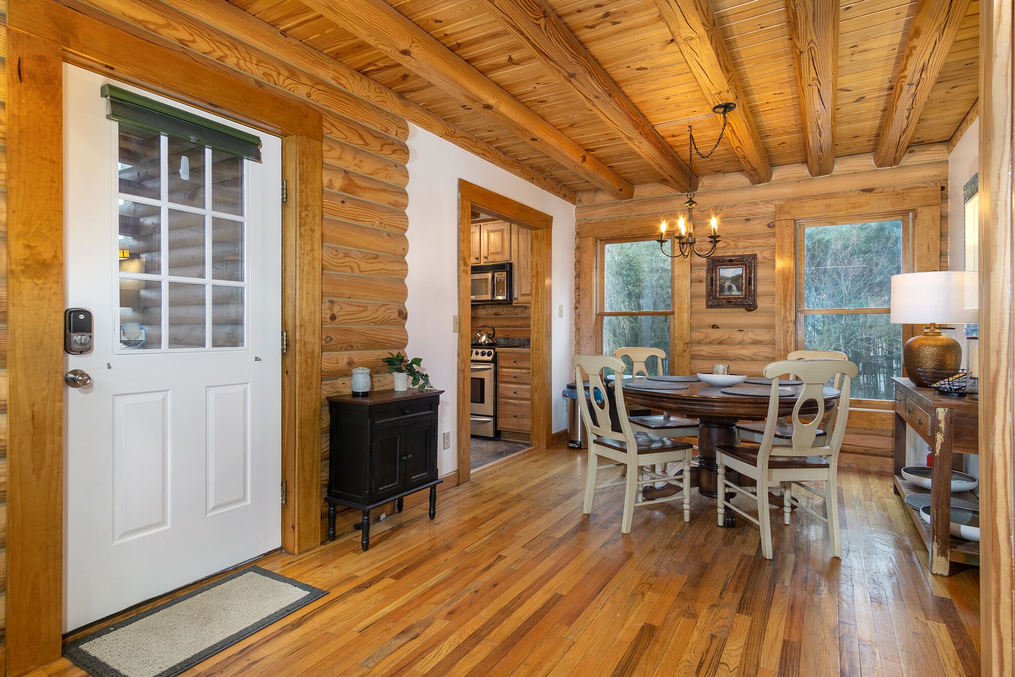 Stoney Creek Cabin | Creekside Cabin Close to Town