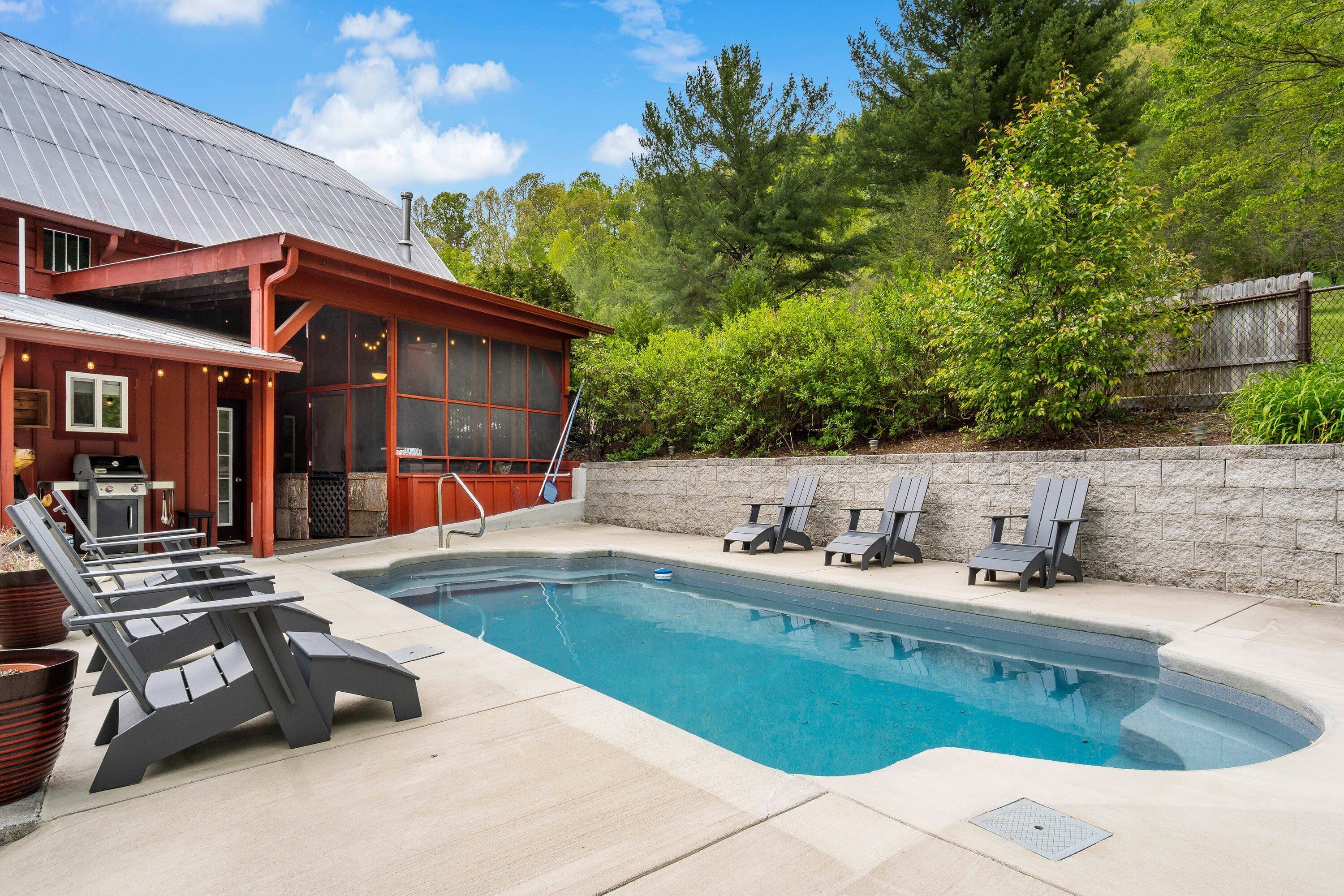 Red Barn Retreat | Private Pool, Hot Tub & Game Room