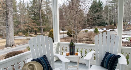 Casa Carolina Estate: Beautiful Victorian Mansion on 5 acres in Hendersonville!
