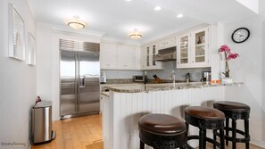 Fridge, oven, stovetop, dishwasher - Residence 511 at The Grand (Wildwood)