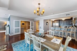 Dining - Residence 409 at The Grand (Wildwood)