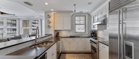 Fridge, oven, dishwasher, coffee/tea maker
