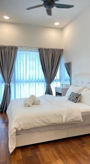 2 bedrooms, iron/ironing board, free WiFi