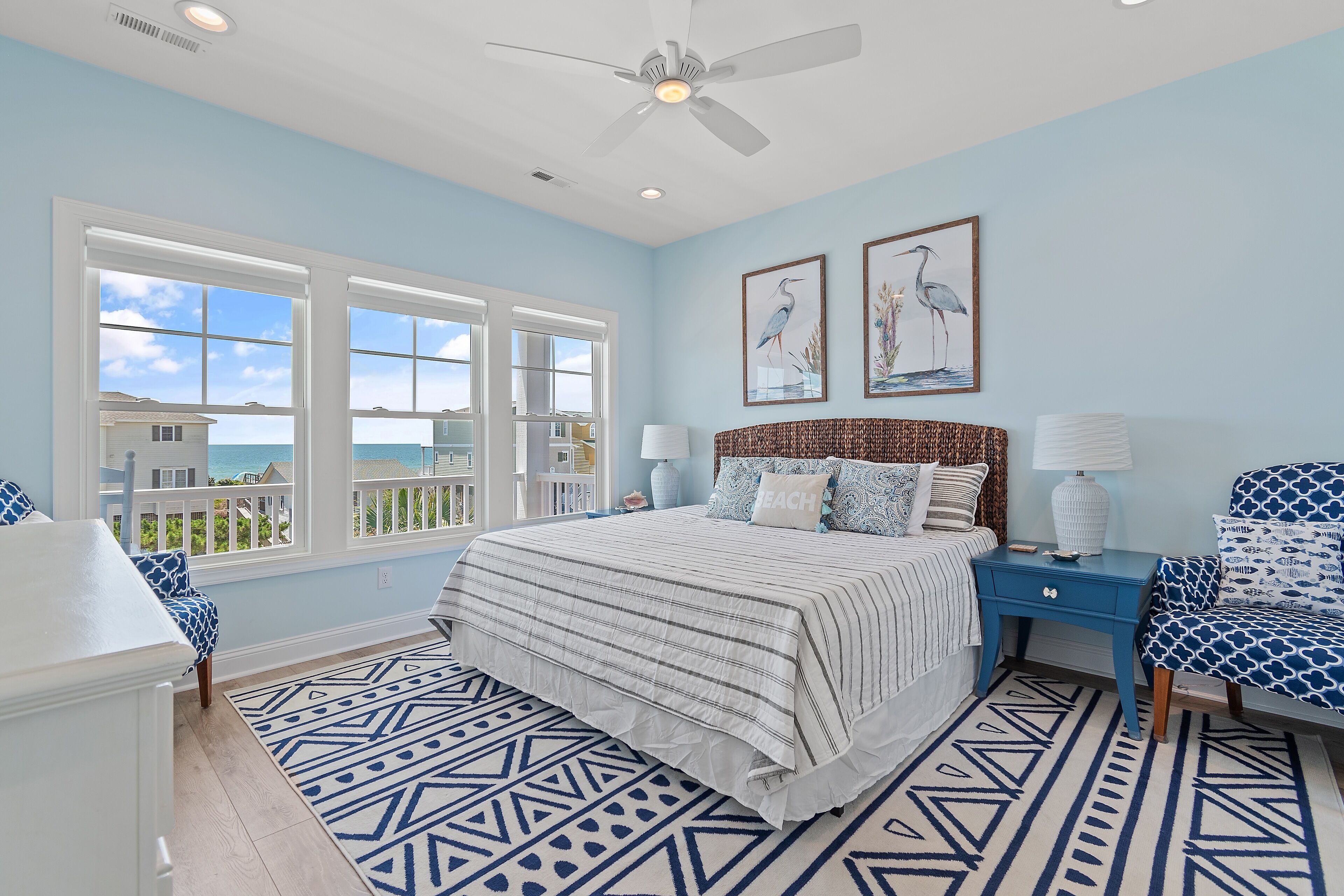 NEW to Proactive Vacations! "Isle Be Back" is a 5 Bedroom, 4.5 Bathroom Home with an Elevator!